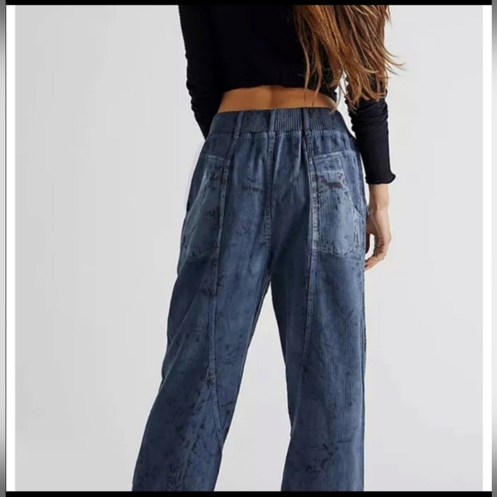 NWOT FREE PEOPLE Freddie Distressed Pants Medium - Picture 2 of 6